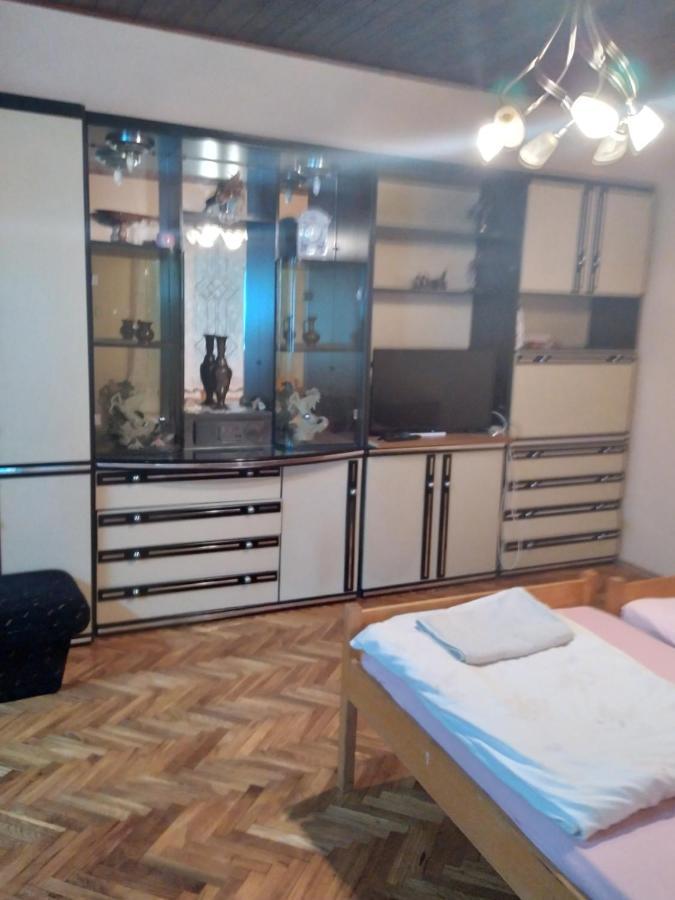 2 Haloszobas Apartman Kanjiza Exterior photo